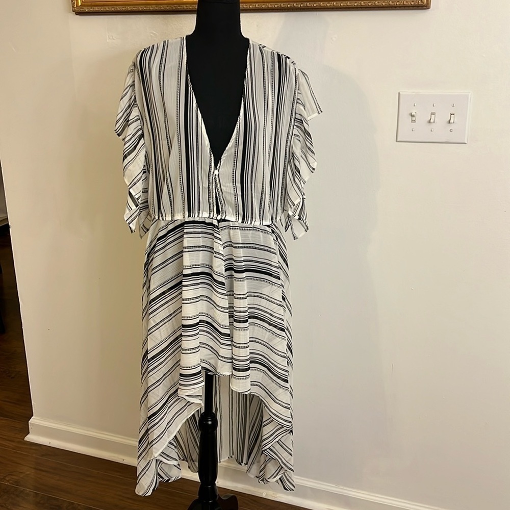 Cato Plus Size Lightweight Sheer Duster, Sz. 14/16W.